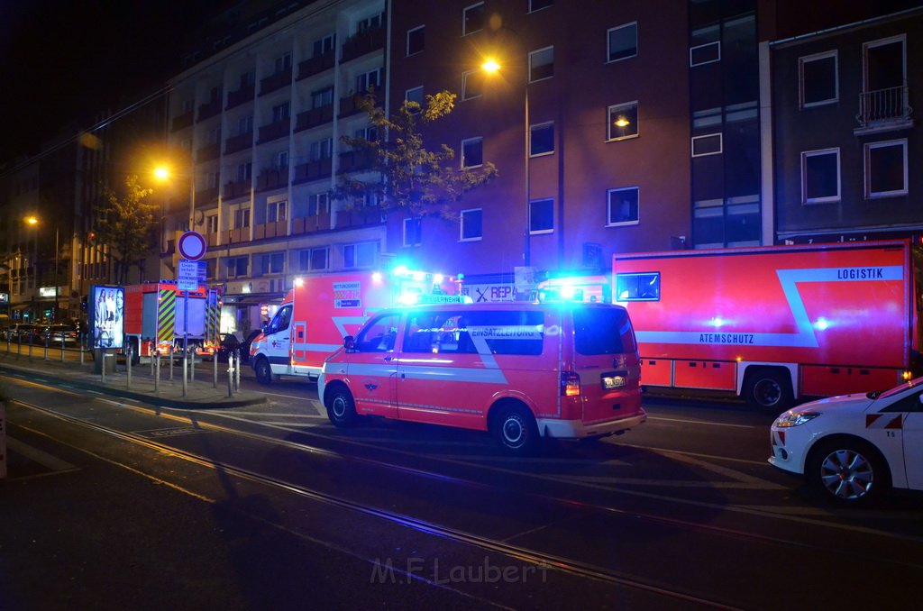 Feuer 2 Koeln Neustadt Sued Aachenerstr P01.JPG - Miklos Laubert